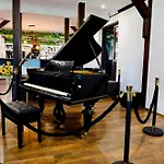 Hotel Piękna Góra *